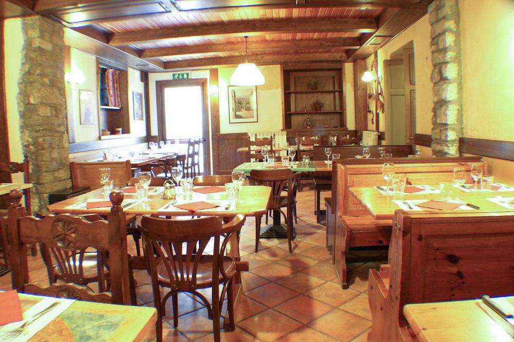 Hotel Le Soleil Challand-Saint-Anselme Eksteriør billede